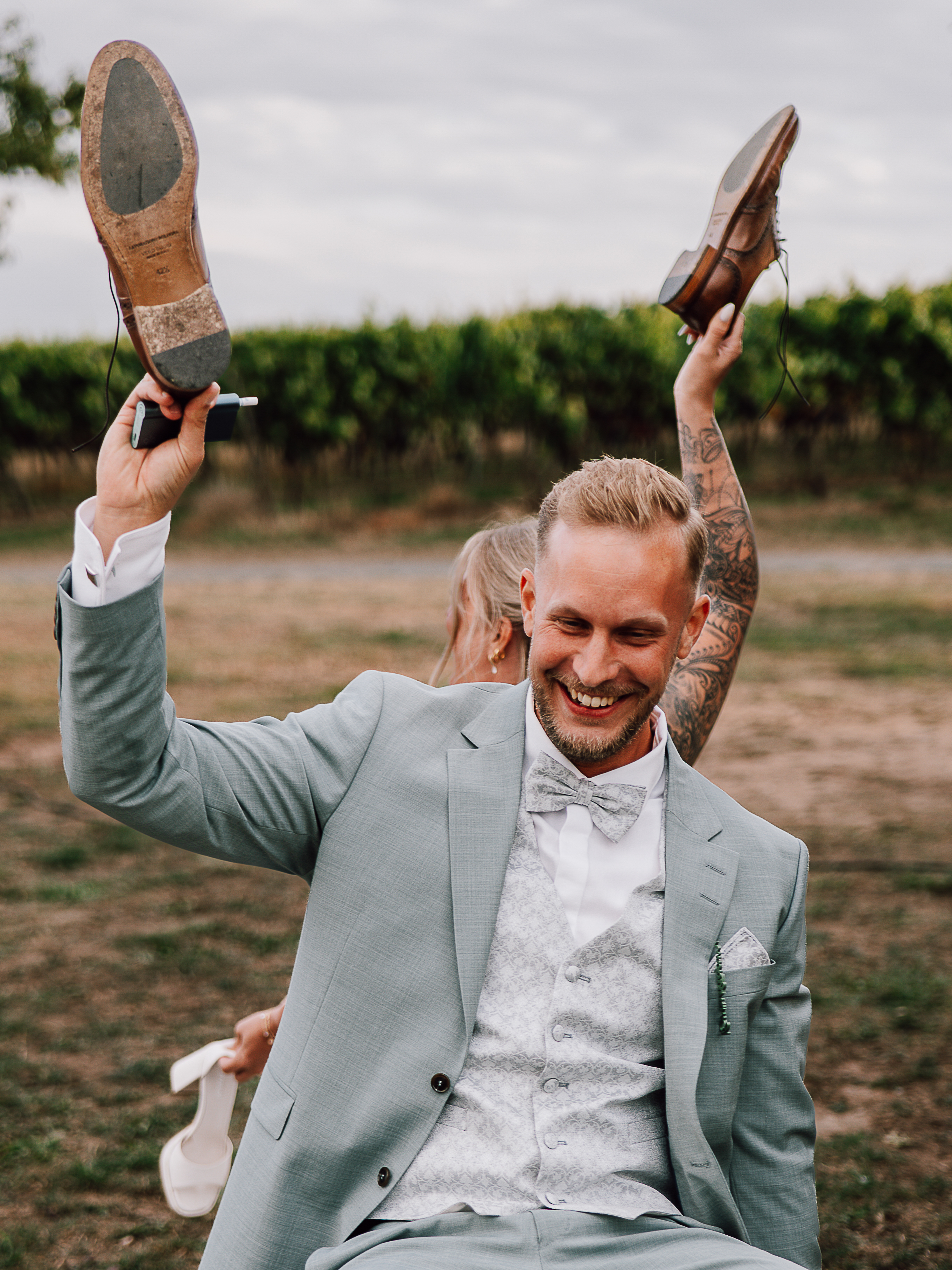 Brautpaar bei einem Hochzeitsspiel 